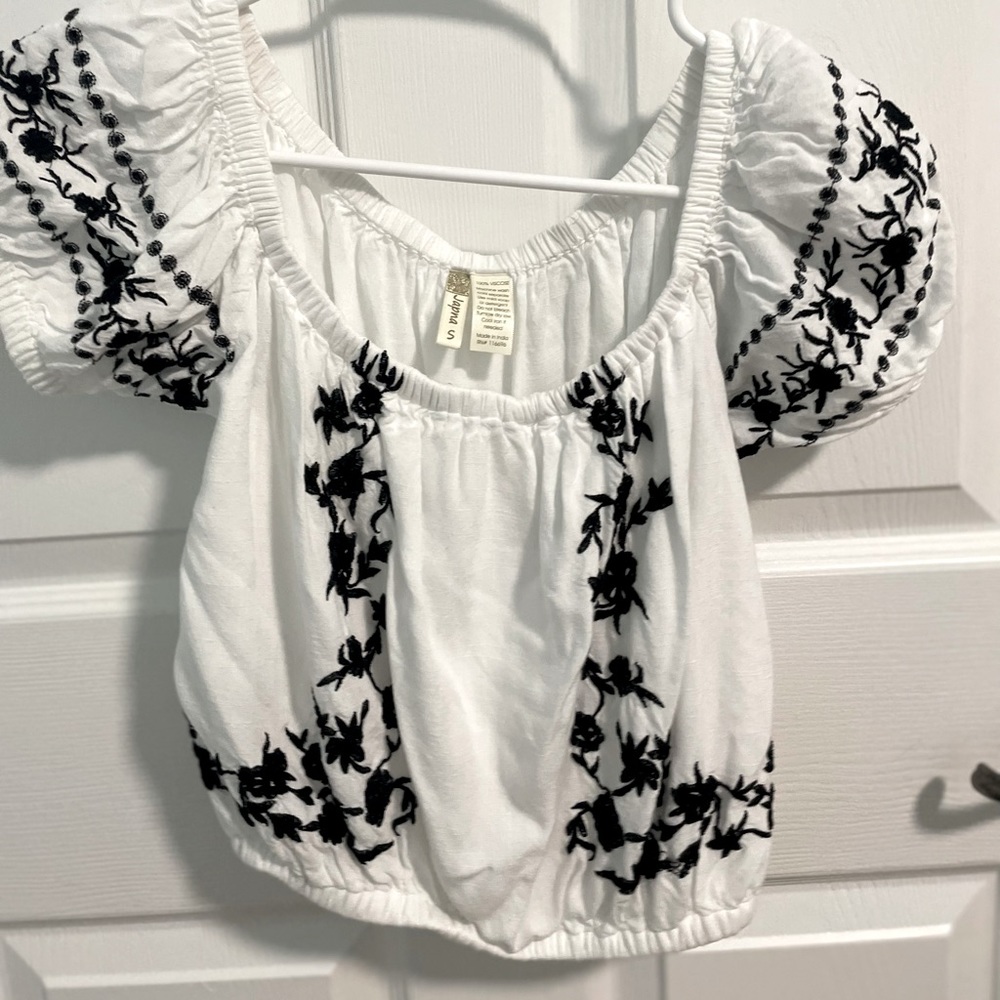 Crop top